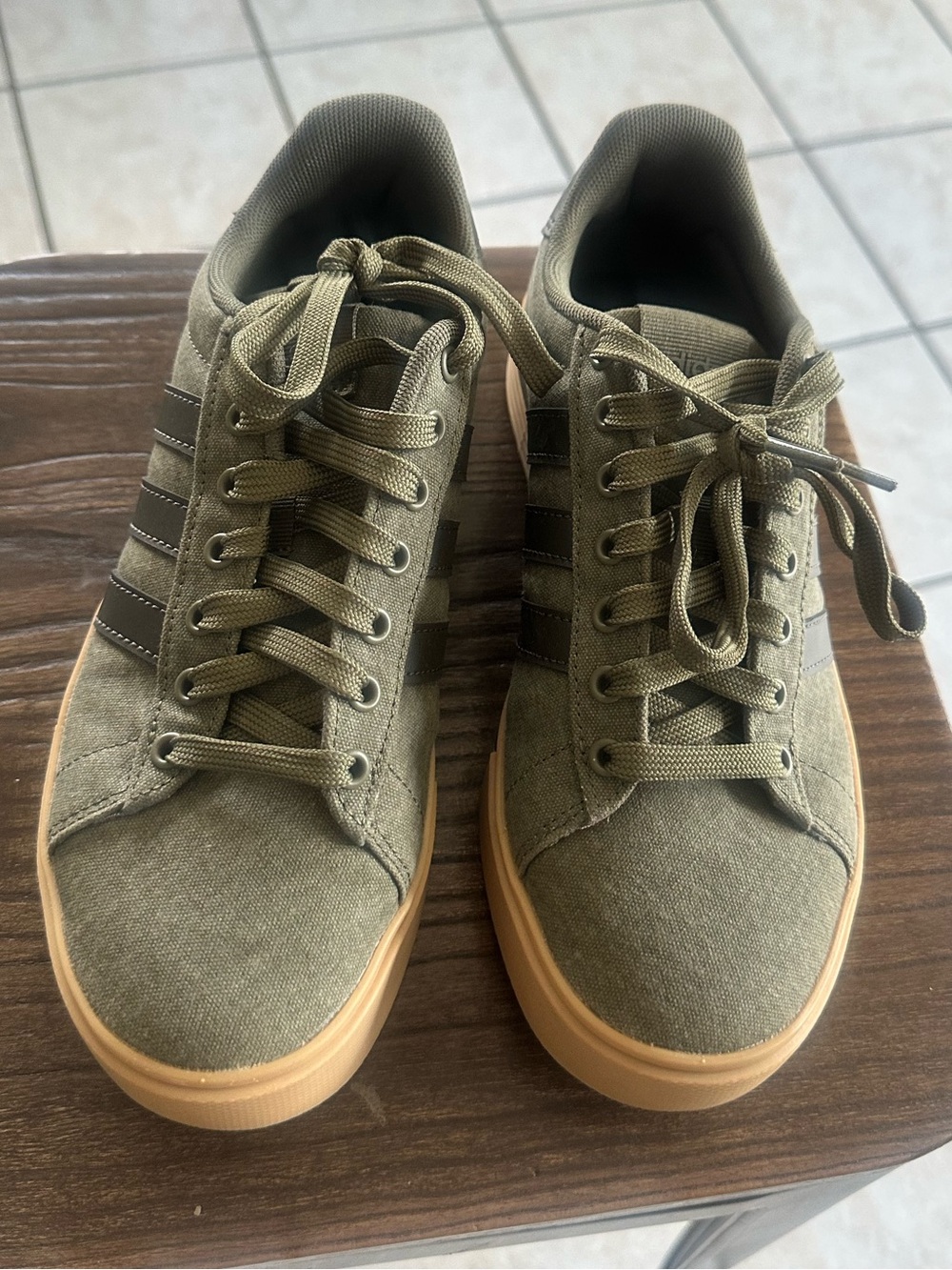 Adidas Boys Casual Olive Low-Top Sneakers with Gum Sole